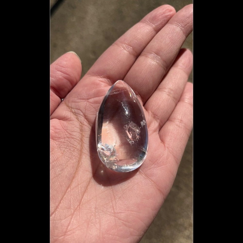 Clear Quartz 💧 Crystal - Picture 6 of 9